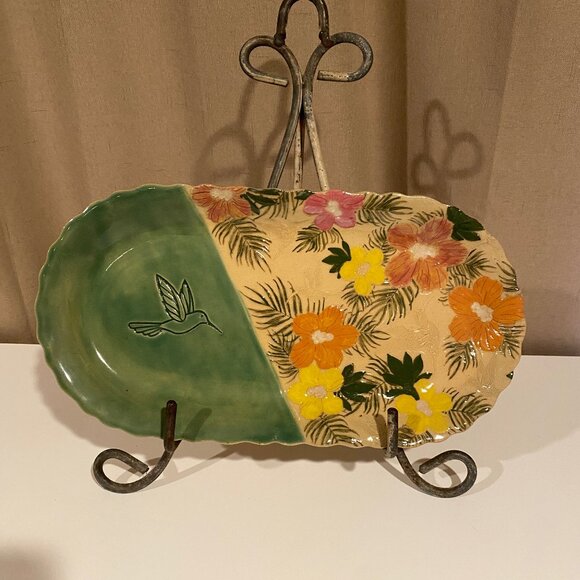 Studio Pottery Platter - Floral & Bird Design, Signed by Janie O. 13.5x7 🎨 - Picture 1 of 5